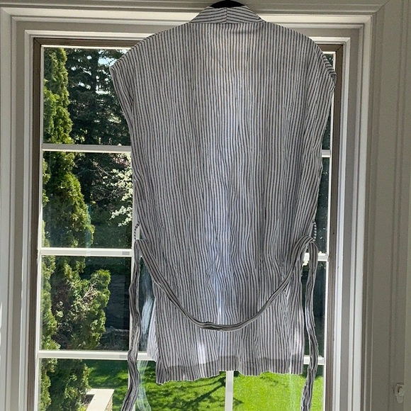 Zara Striped (wrinkled fabric) Mini Dress or vest L - Black and White - perfect - Picture 3 of 6